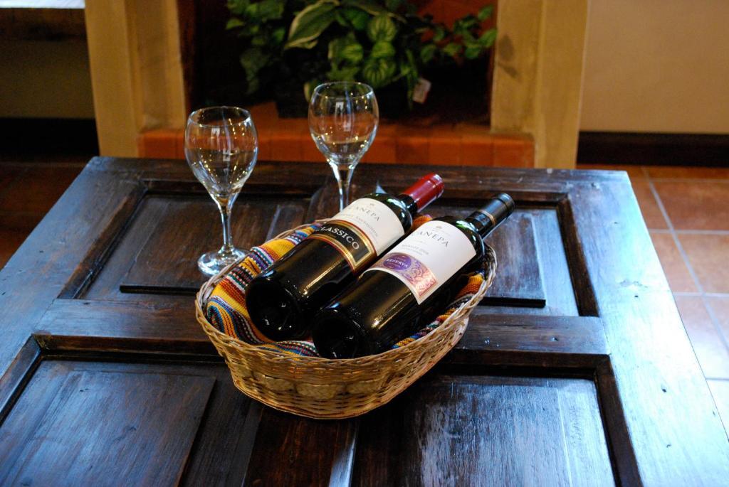 安提瓜埃尔马可斯全套房酒店 危地马拉安地瓜 客房 照片